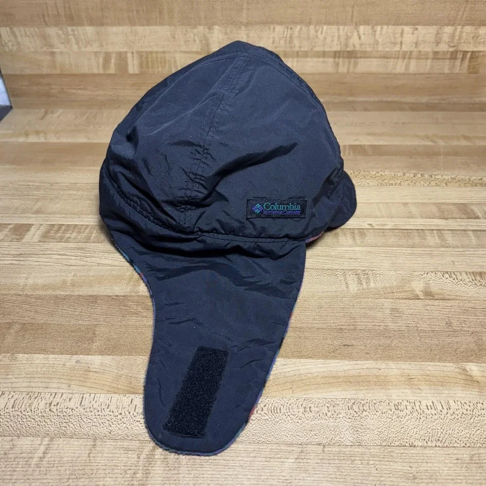 Vintage Columbia Hat Cap Fitted Youth Small Medium Black Ear Flap Fleece USA 90s